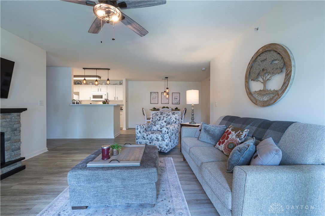 1982 Waterstone Boulevard 103