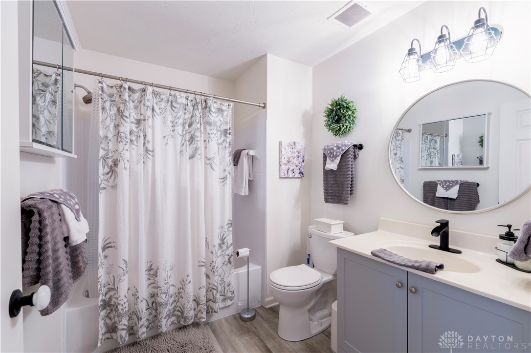 1982 Waterstone Boulevard 103