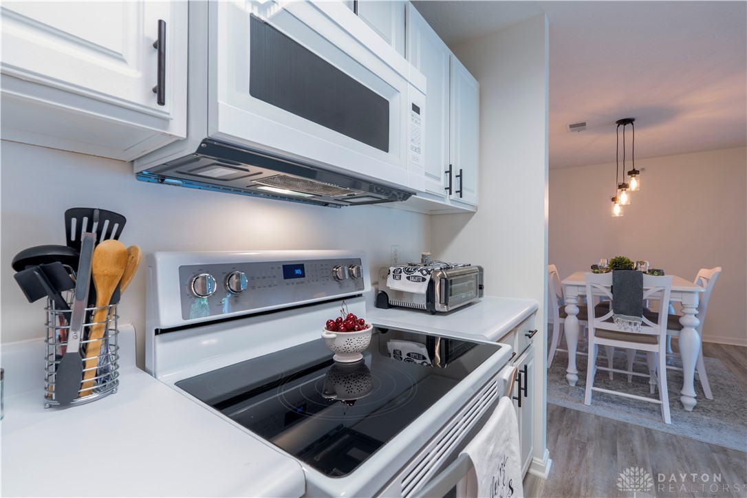 1982 Waterstone Boulevard 103