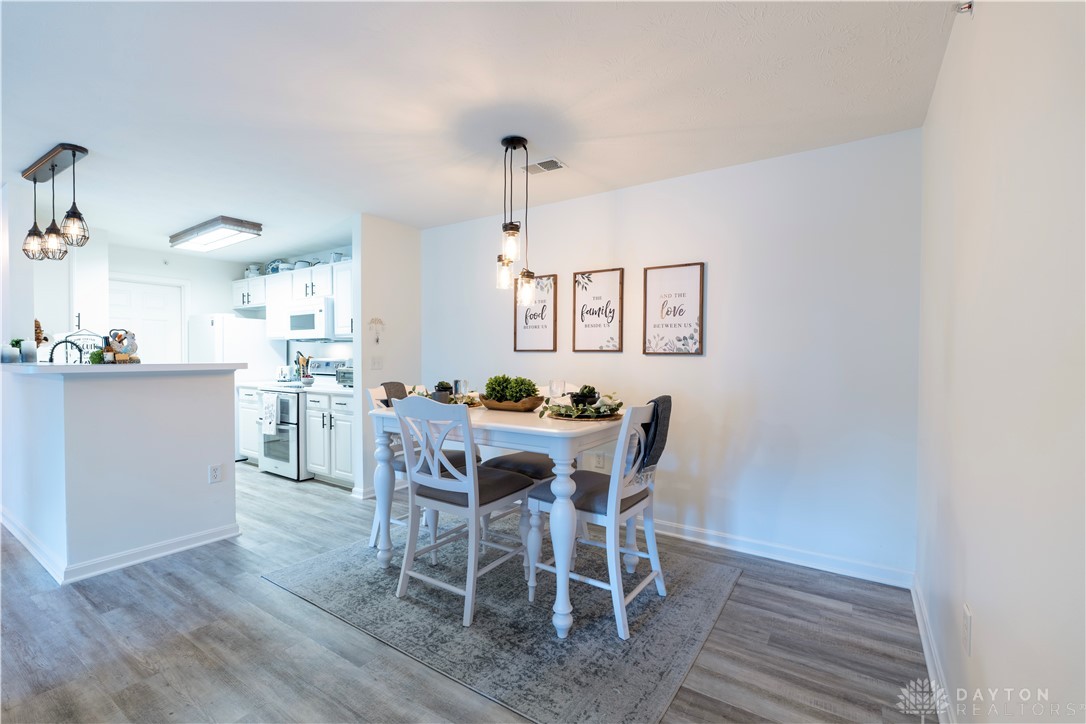 1982 Waterstone Boulevard 103