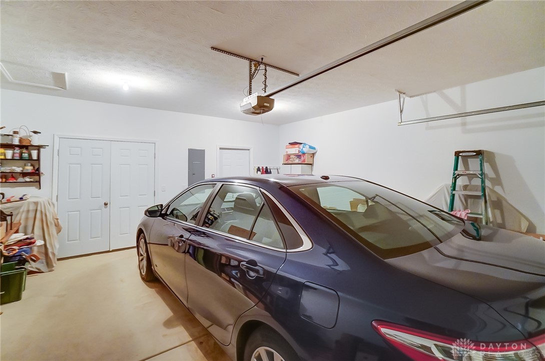 9303 Sweet Shrub Circle