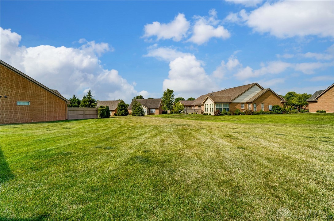 9303 Sweet Shrub Circle