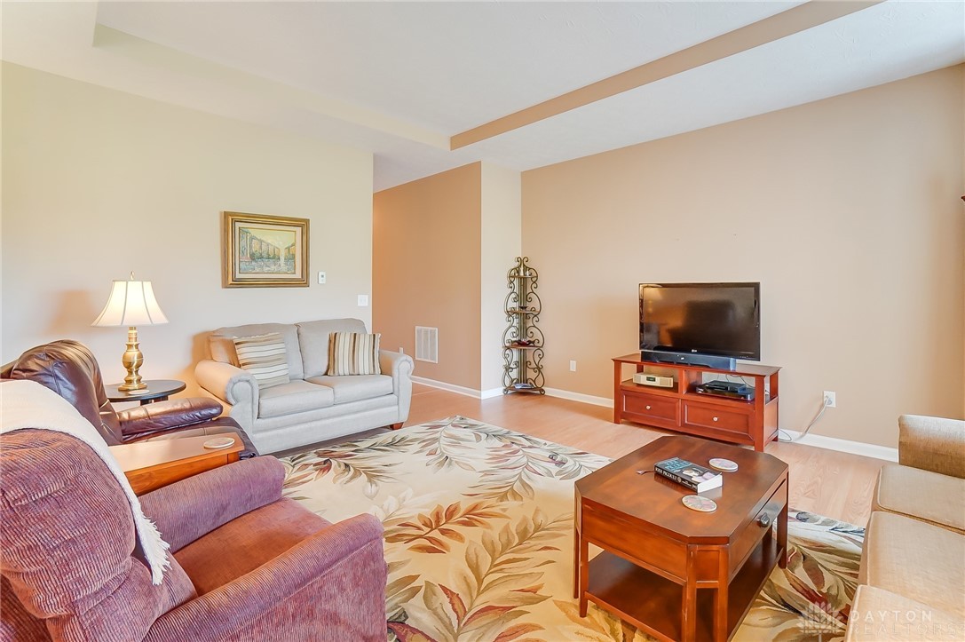 9303 Sweet Shrub Circle