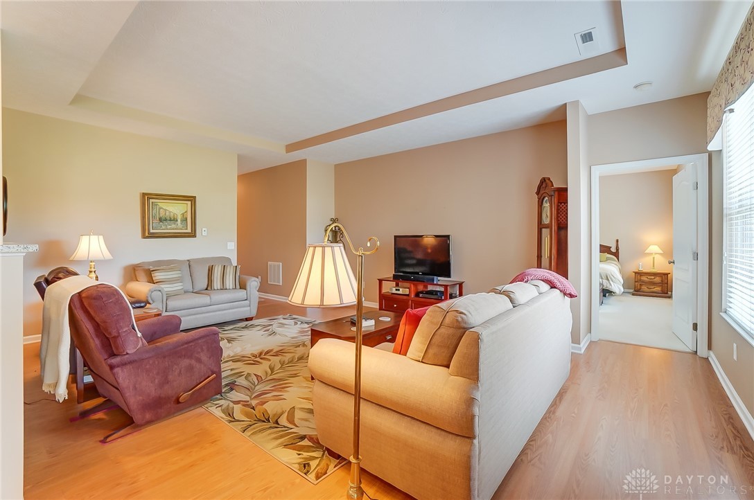 9303 Sweet Shrub Circle