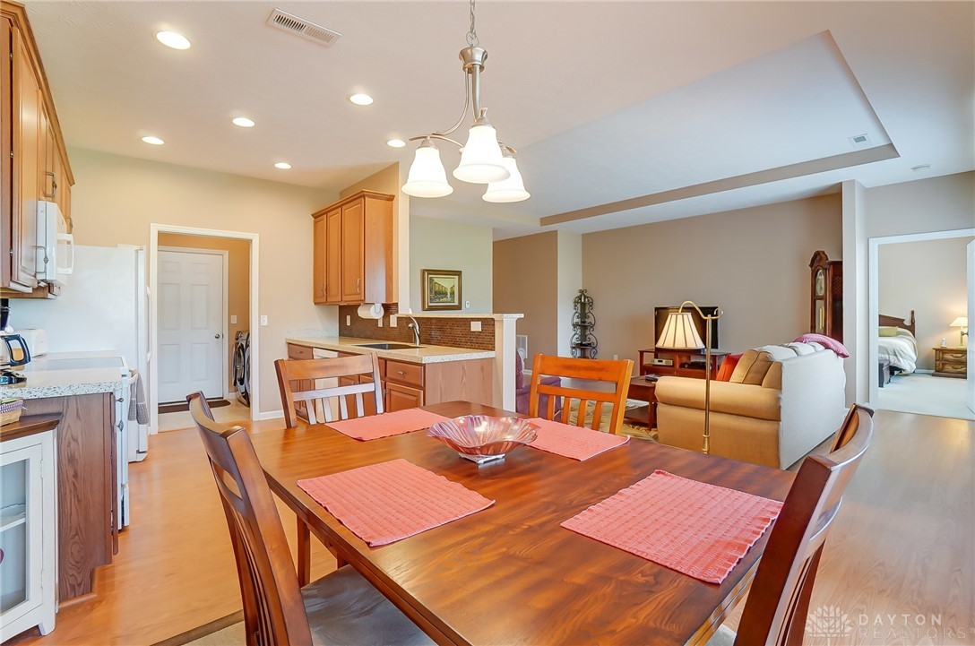 9303 Sweet Shrub Circle