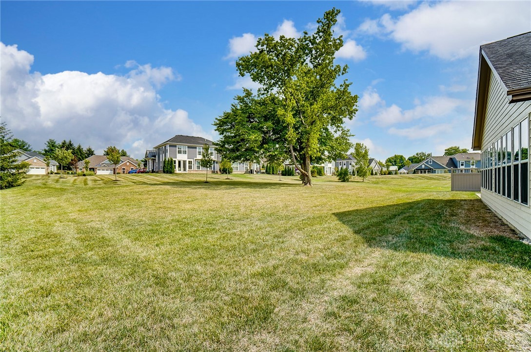 9303 Sweet Shrub Circle