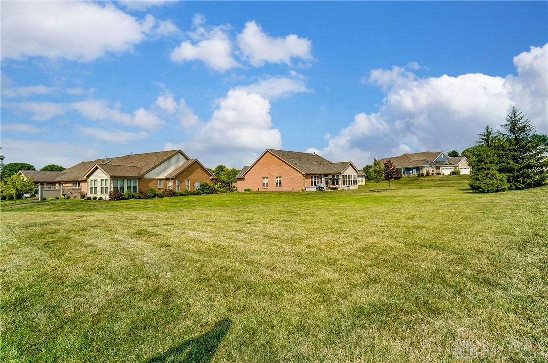 9303 Sweet Shrub Circle