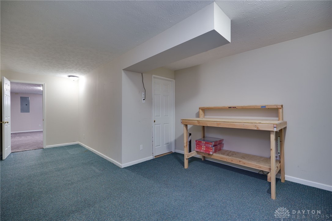 4225 Forest Ridge Boulevard