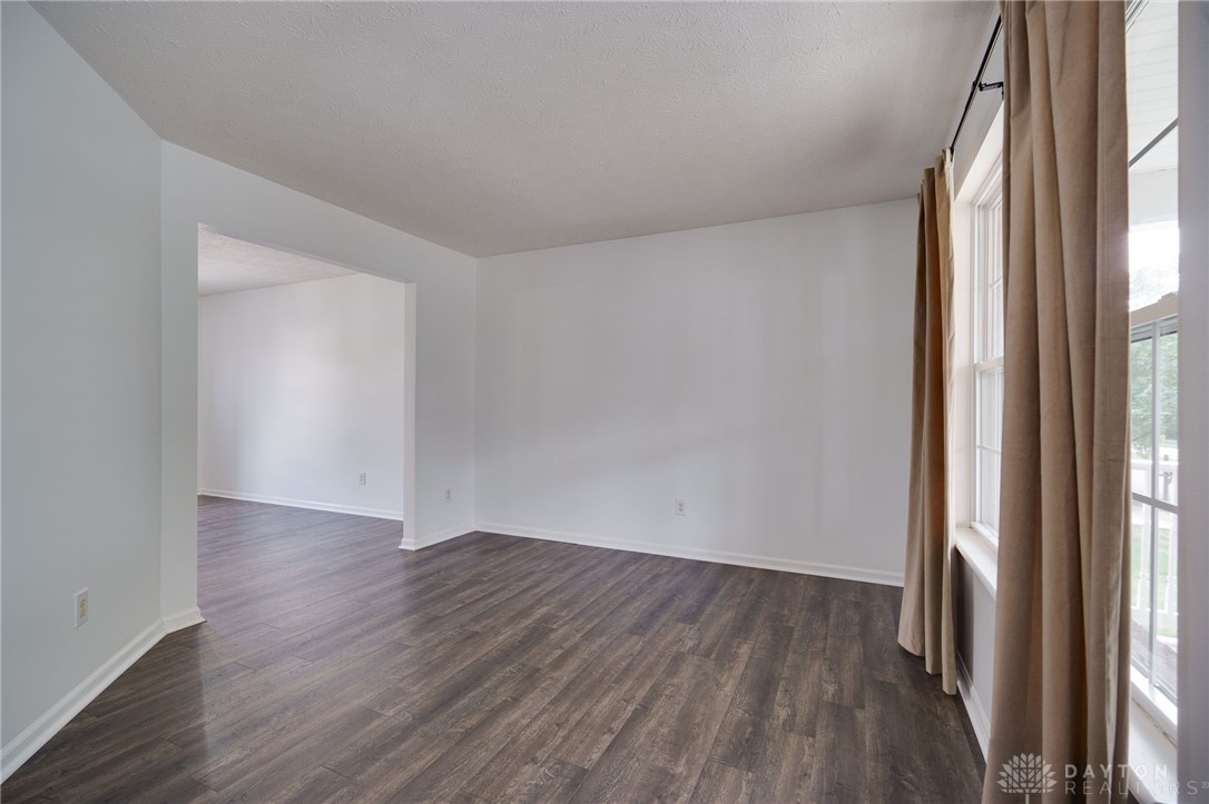 4225 Forest Ridge Boulevard