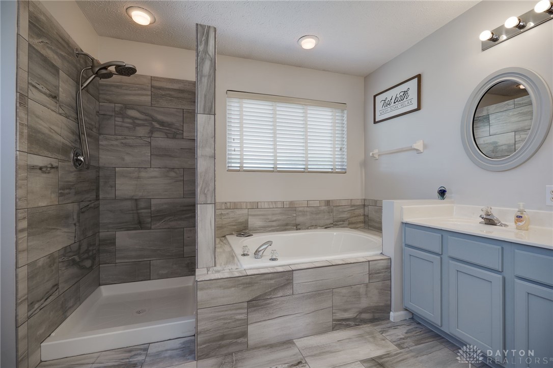 4225 Forest Ridge Boulevard