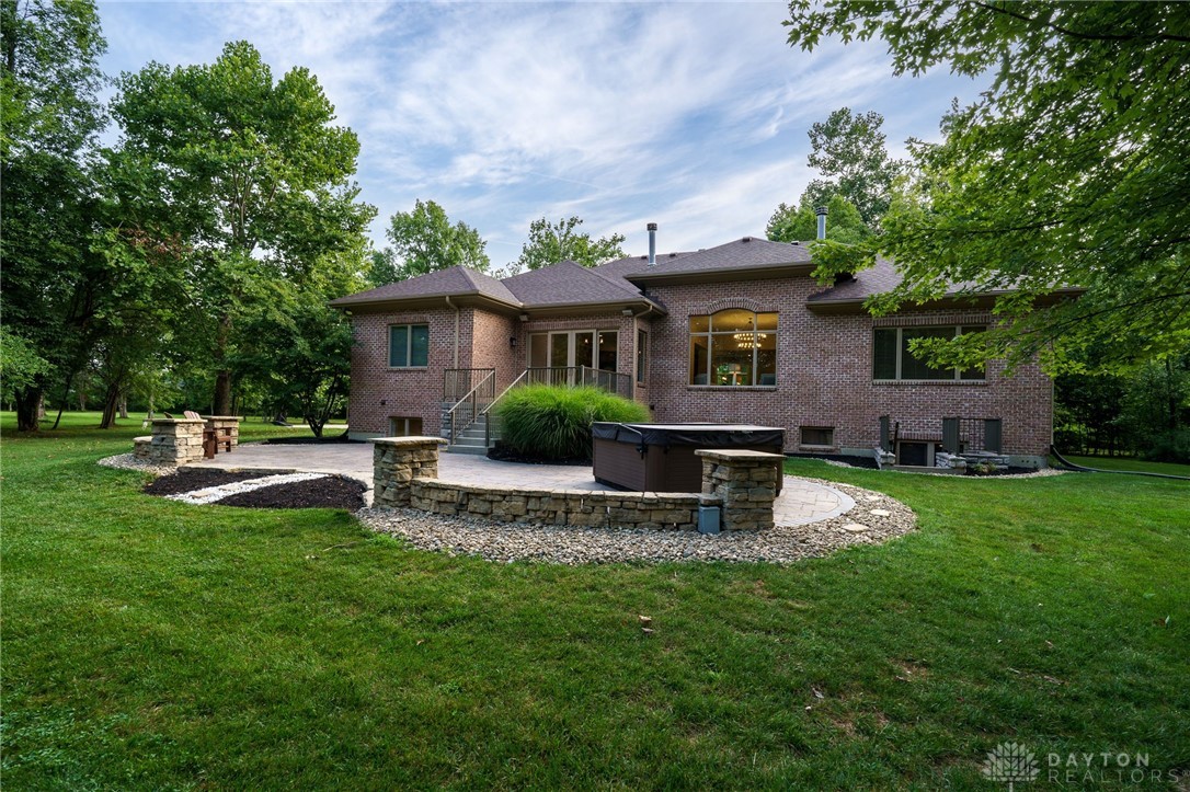 8551 Sycamore Trails Drive