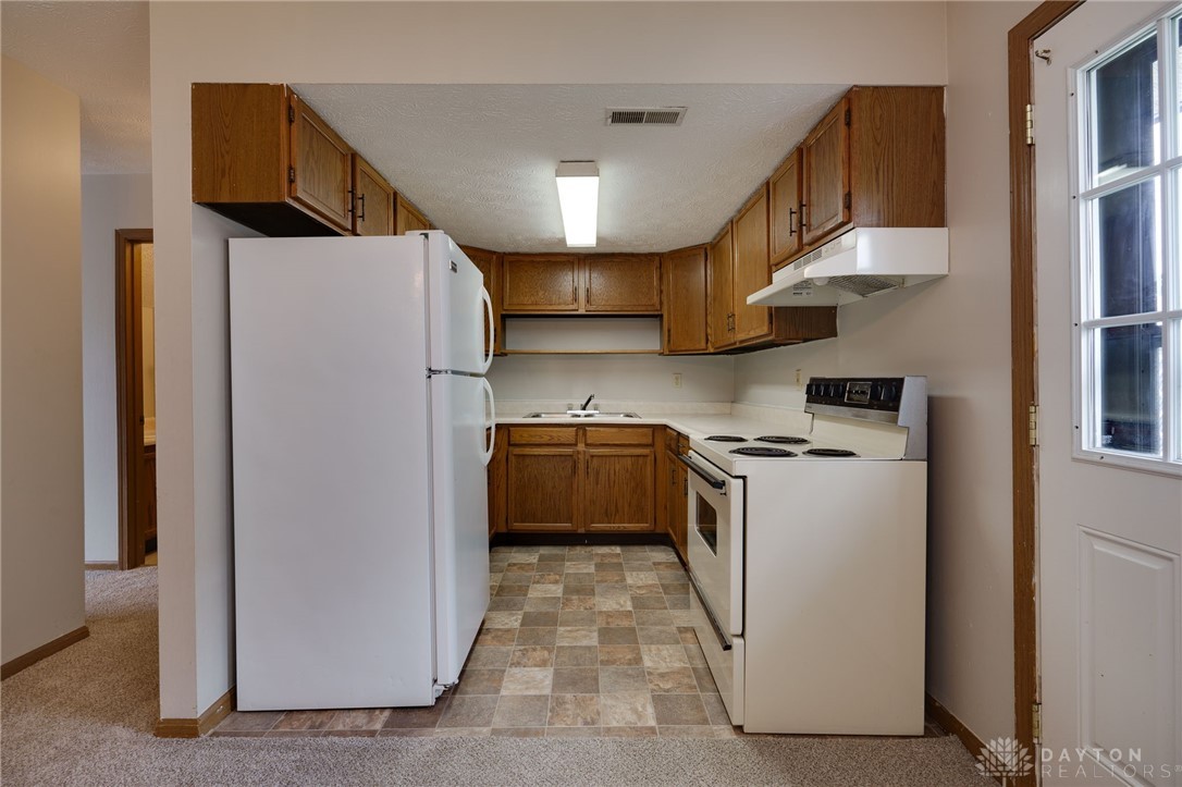 208-214 E Main Street