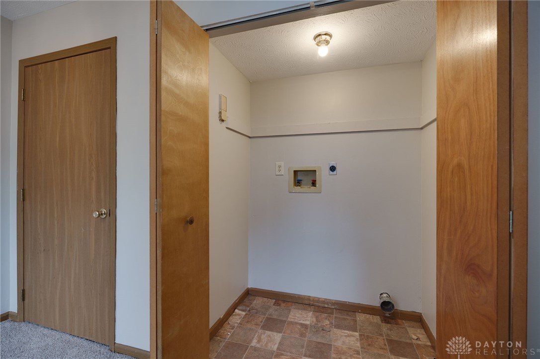 208-214 E Main Street