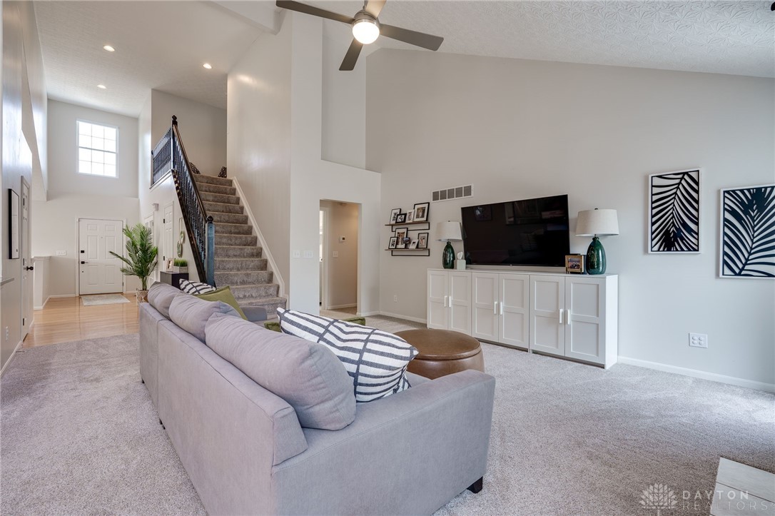 946 Paul Vista Drive