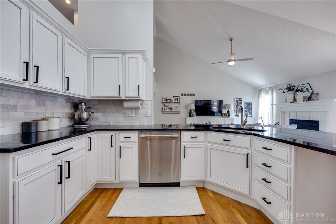 946 Paul Vista Drive