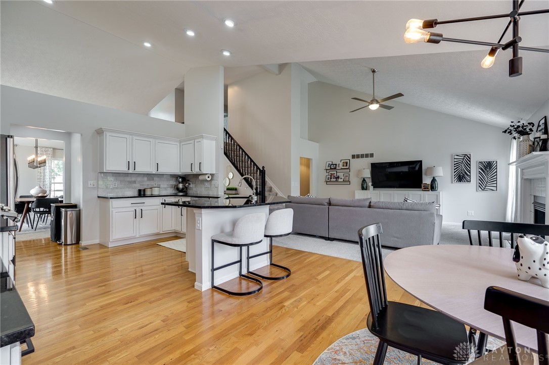 946 Paul Vista Drive