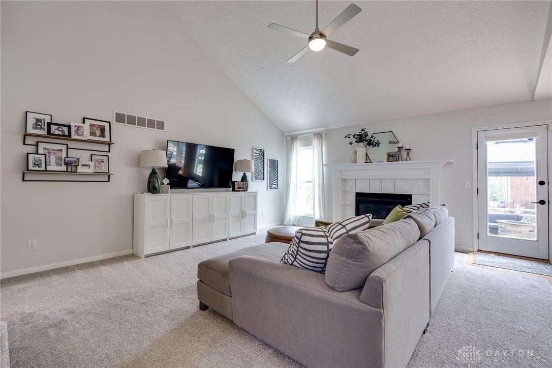 946 Paul Vista Drive