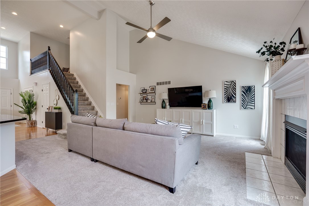 946 Paul Vista Drive