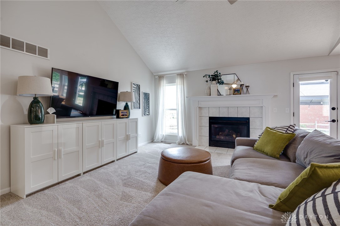 946 Paul Vista Drive