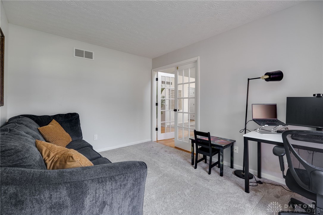 946 Paul Vista Drive