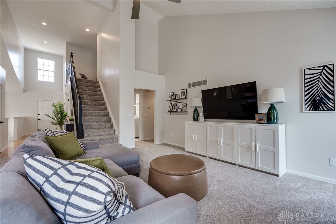 946 Paul Vista Drive