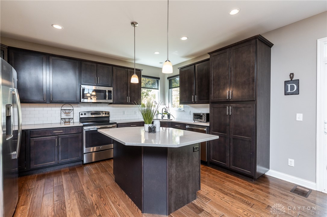 412 Belleclaire Hill