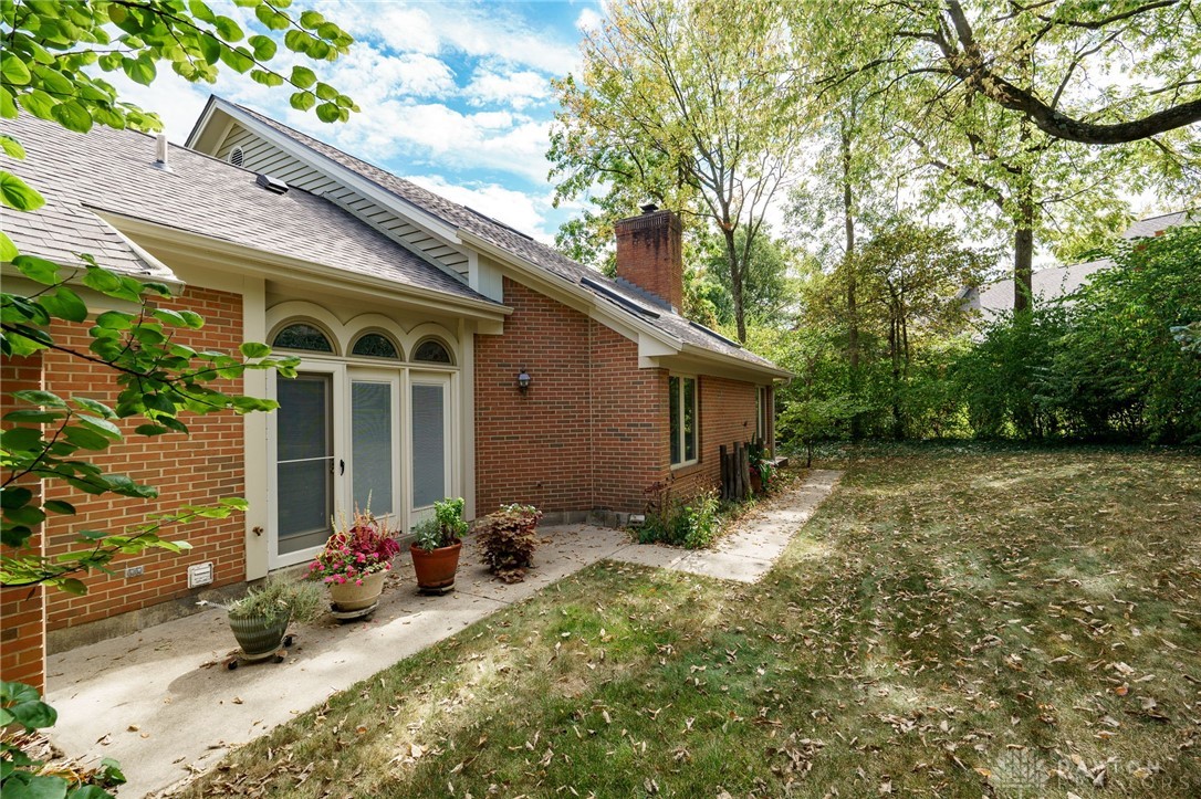 817 Lincoln Woods Court