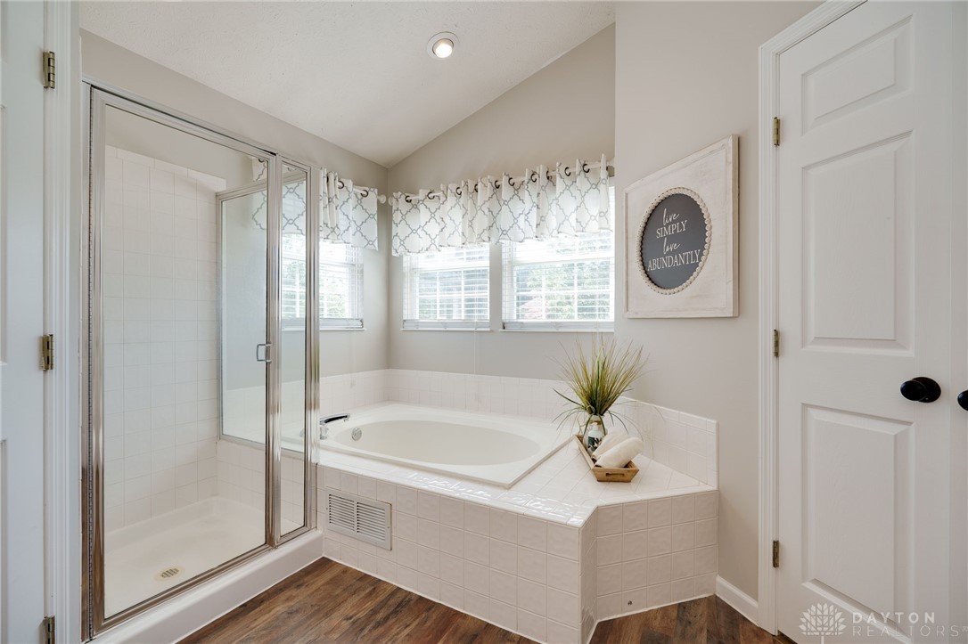 1421 Applebrook Lane