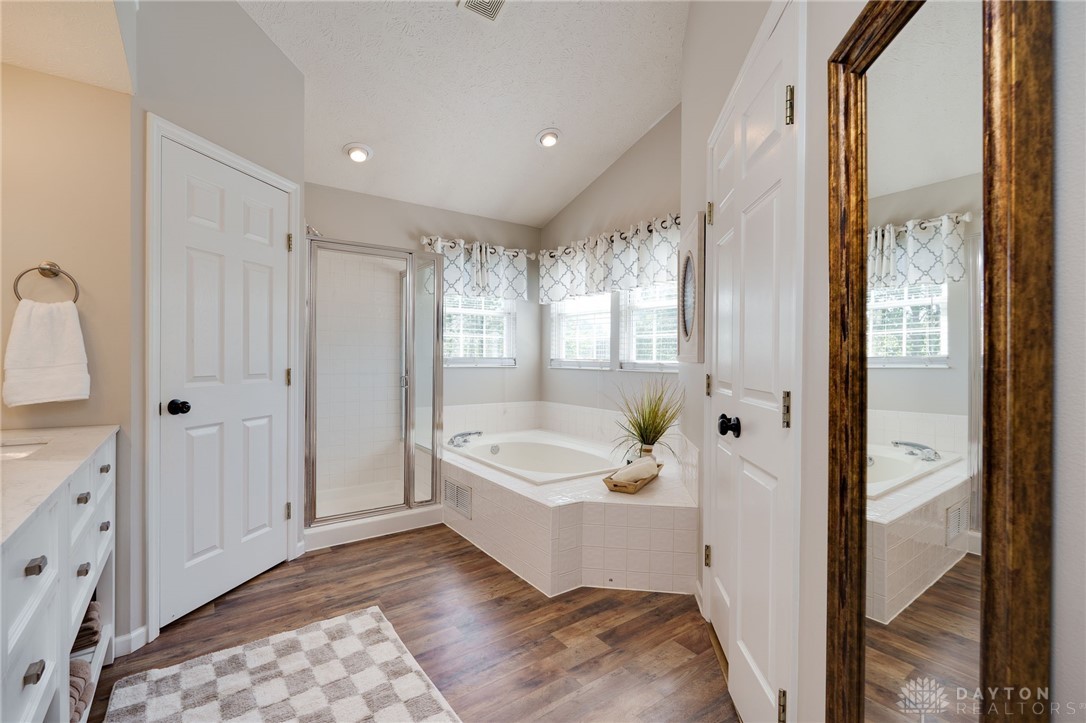 1421 Applebrook Lane