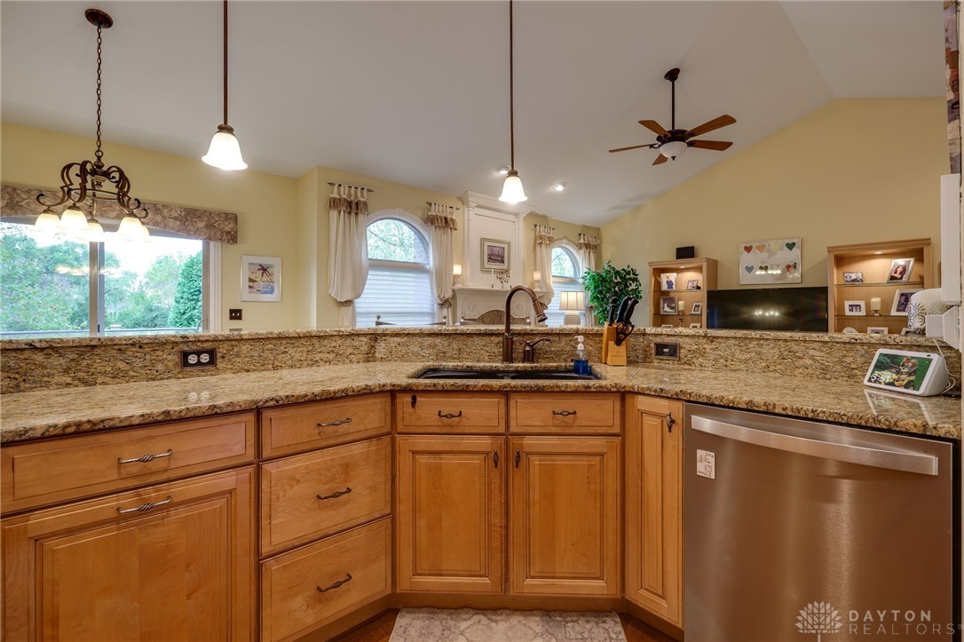 6920 Clearview Court