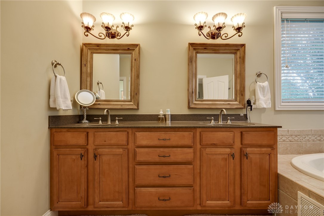 6920 Clearview Court