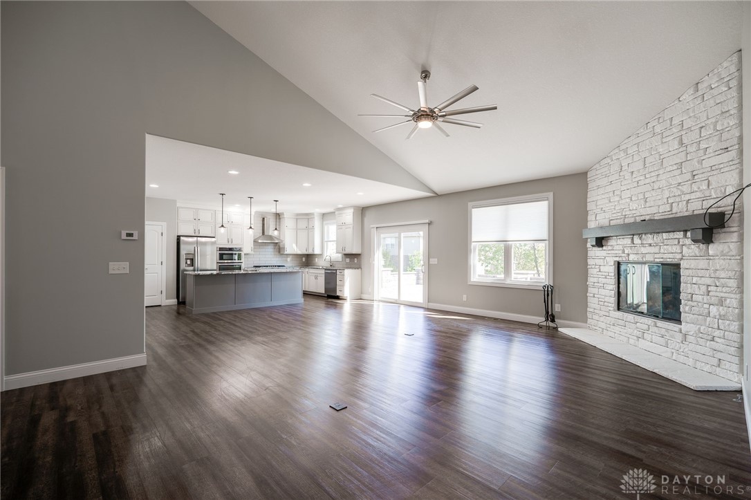 346 Crown Point Drive