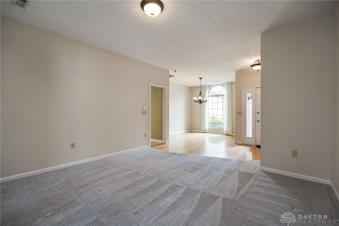 3762 E Sudbury Court