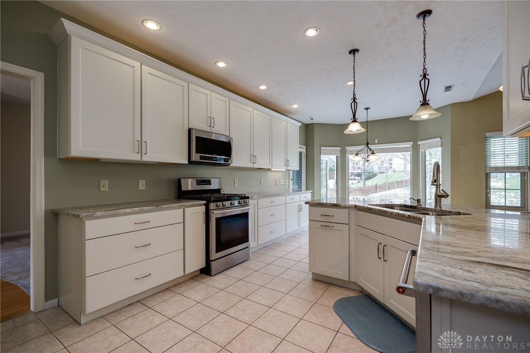 3762 E Sudbury Court