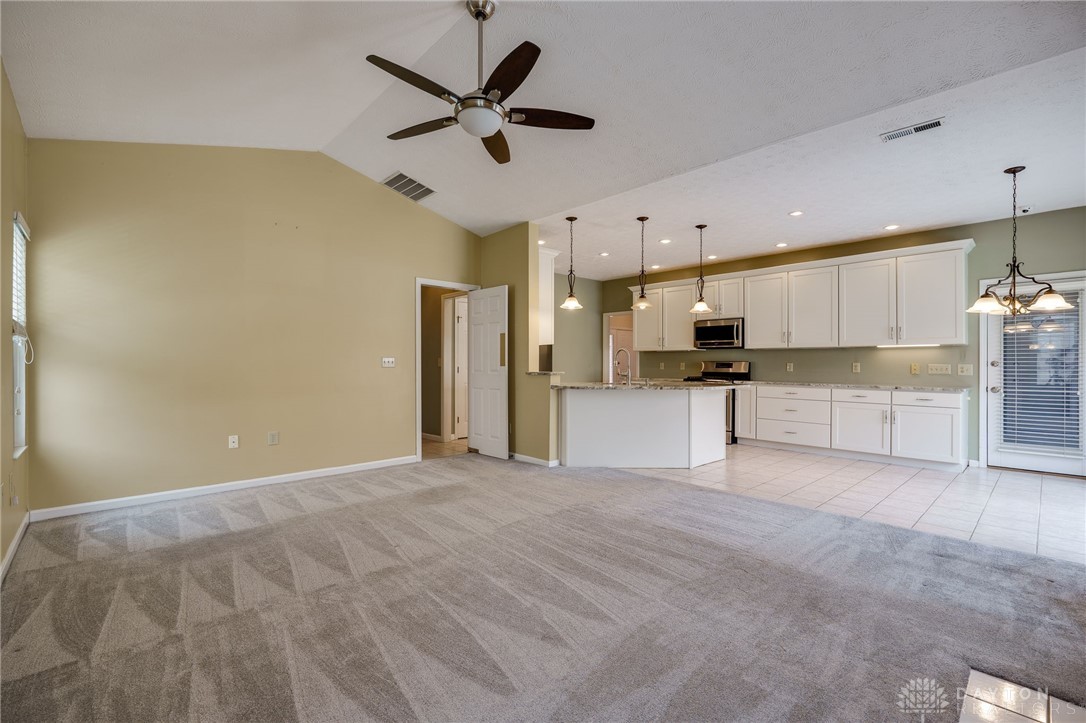 3762 E Sudbury Court