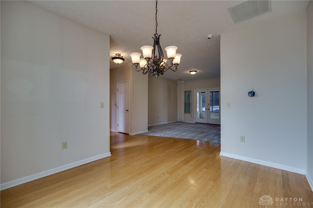 3762 E Sudbury Court