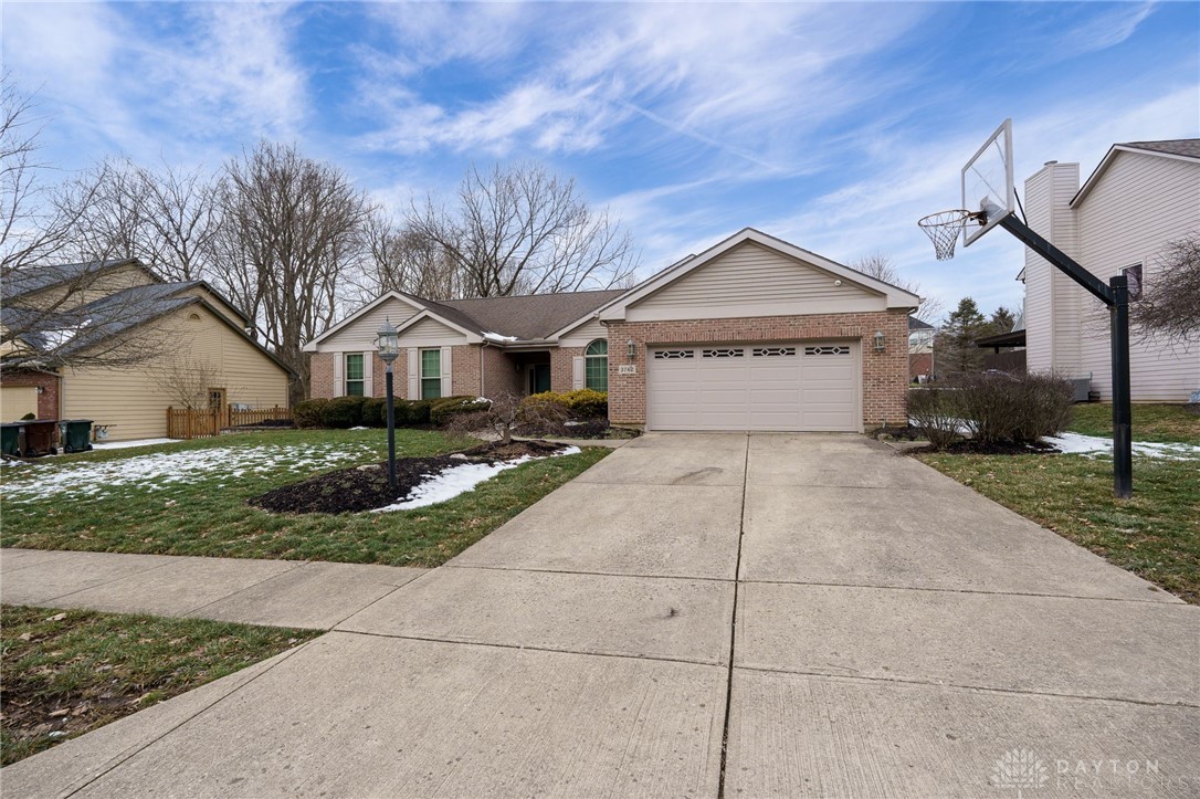 3762 E Sudbury Court