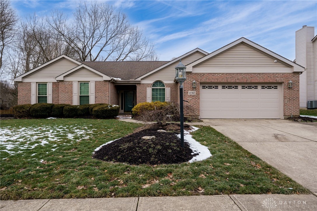 3762 E Sudbury Court