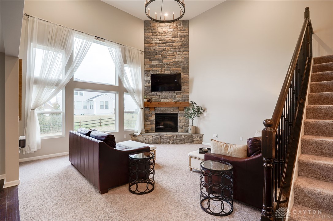 1565 Canterbury Court