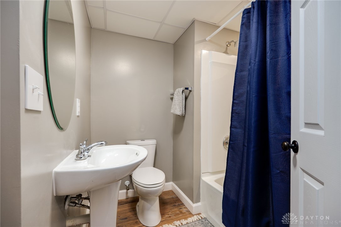 1565 Canterbury Court