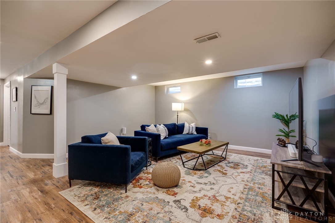 1565 Canterbury Court