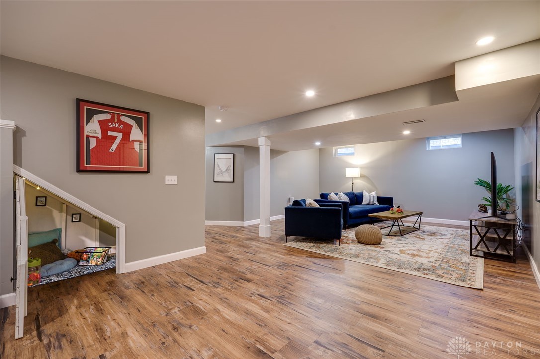 1565 Canterbury Court