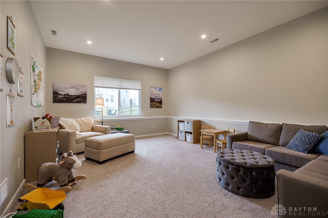 1565 Canterbury Court