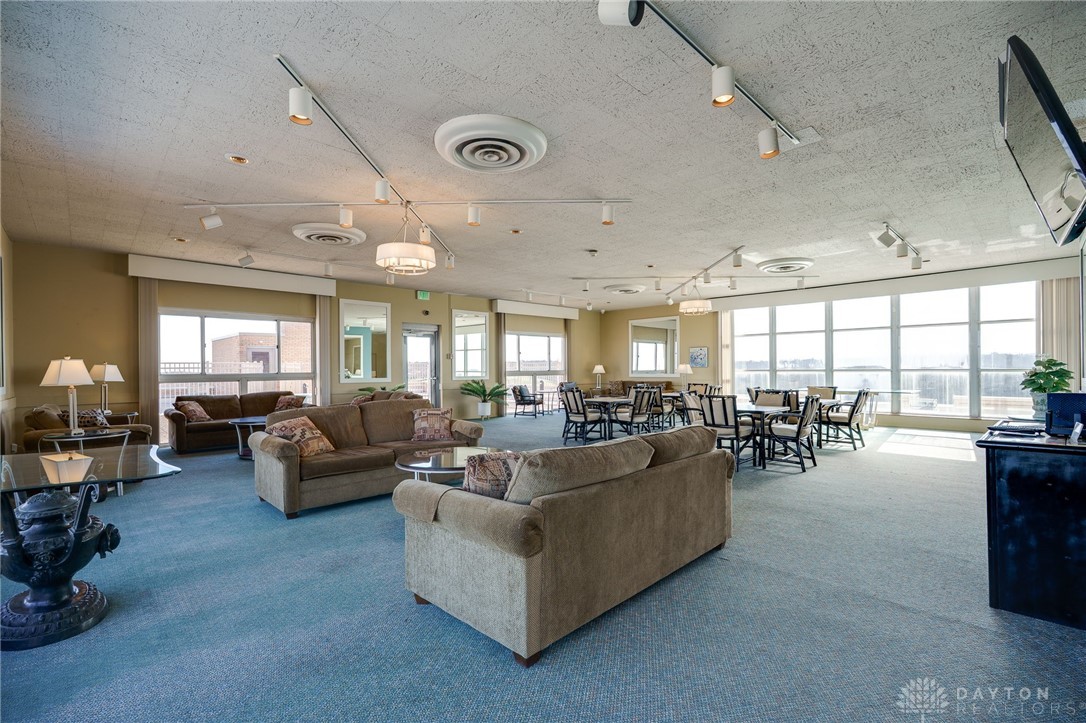 2230 S Patterson Boulevard 58