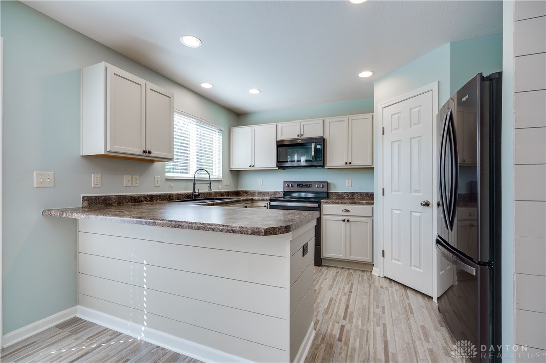 4279 Hunting Hawk Drive