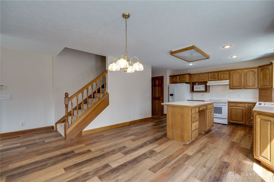 8567 Ridge Creek Court