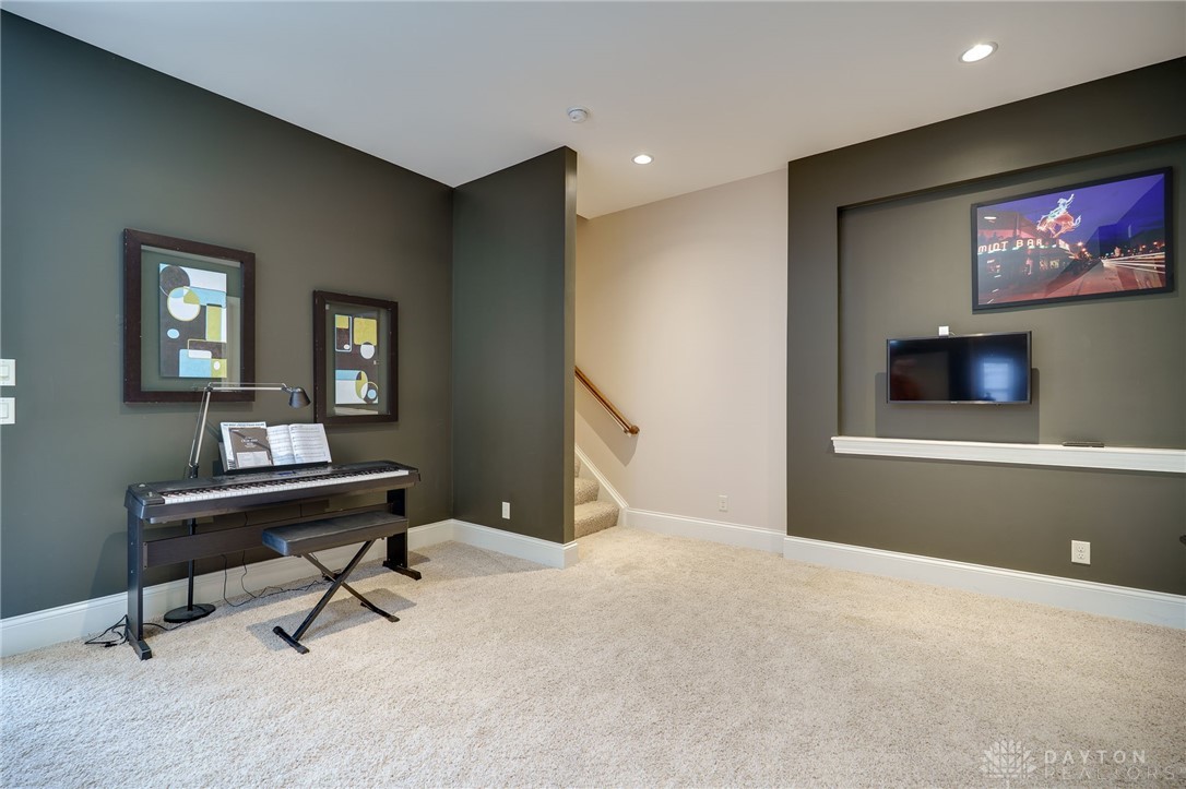 856 Willow Oak Court