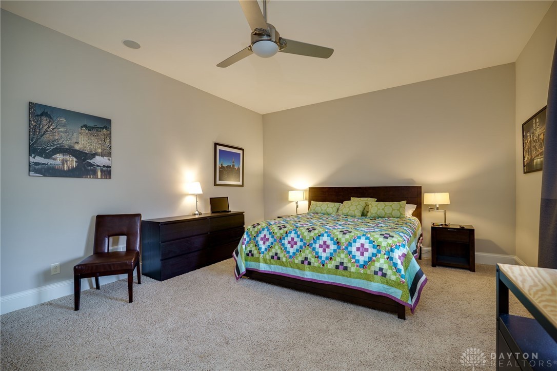 856 Willow Oak Court