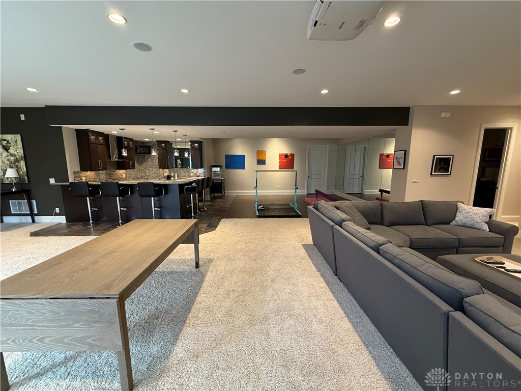 856 Willow Oak Court