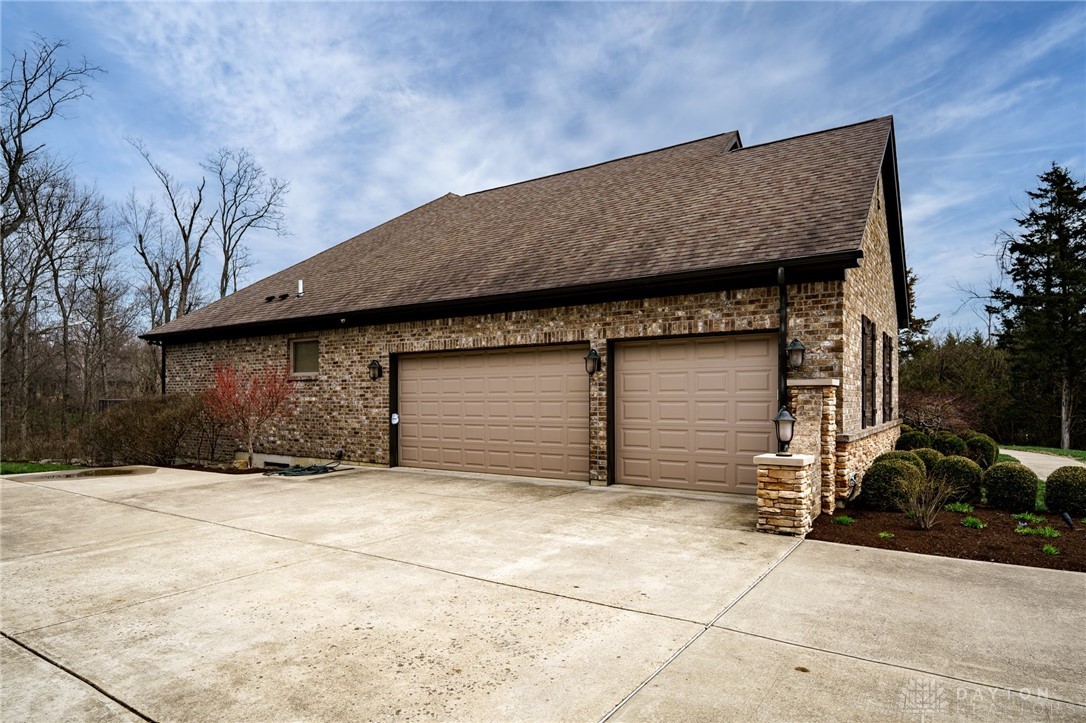 856 Willow Oak Court